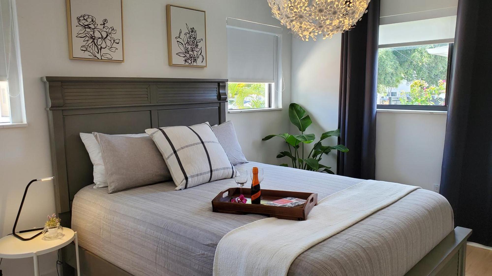 Casa Cuba In Little Havana, Brickell, Calle 8 And 10 Minutes To The Beach Free Parking Miami Ngoại thất bức ảnh
